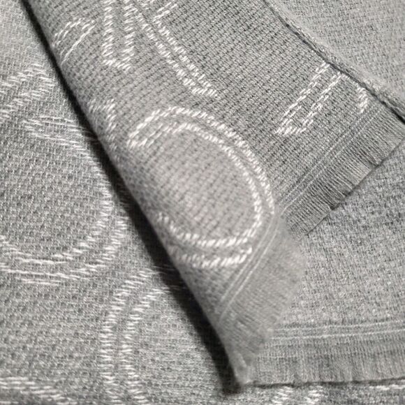 Calvin Klein Reversible CK Monogram Shawl Wrap Poncho Sweater Gray One Size NEW - Picture 4 of 9